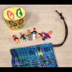 Guatemalan Worry Trouble Dolls With Box And Bag Muñeca quitapena Set of 6
